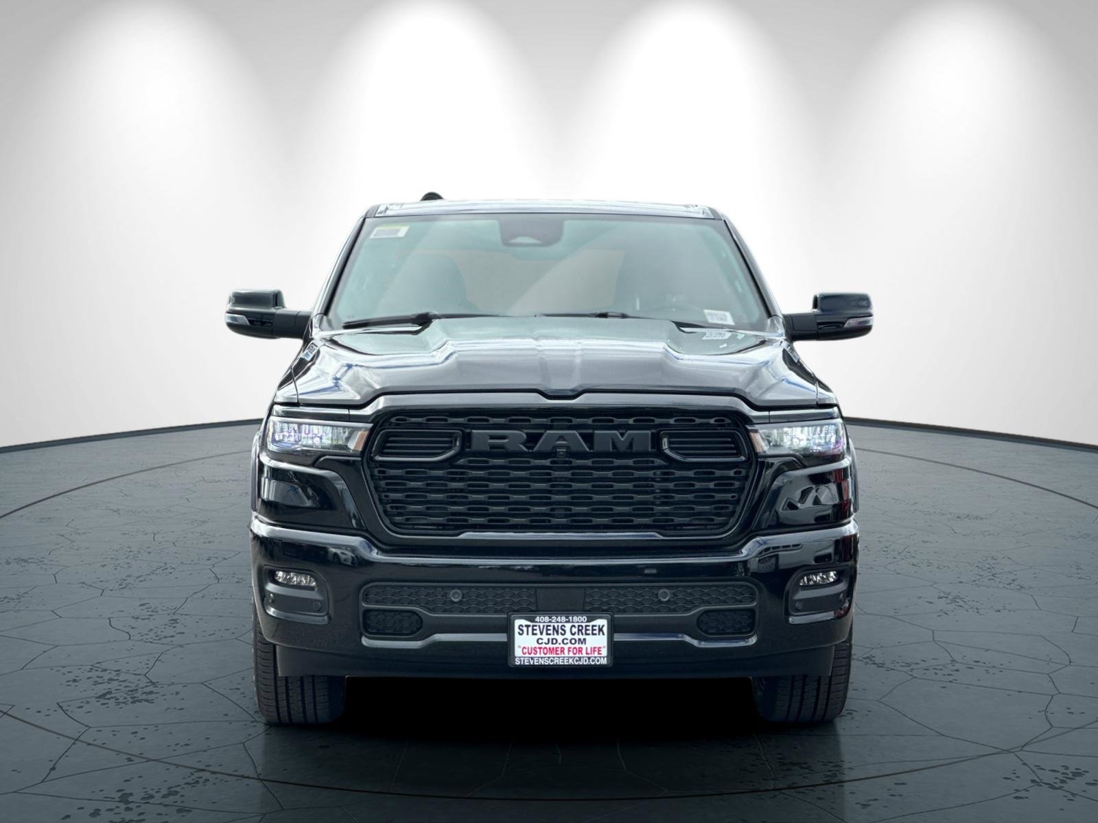 New 2026 RAM 1500 4x4 Crew Cab image 9
