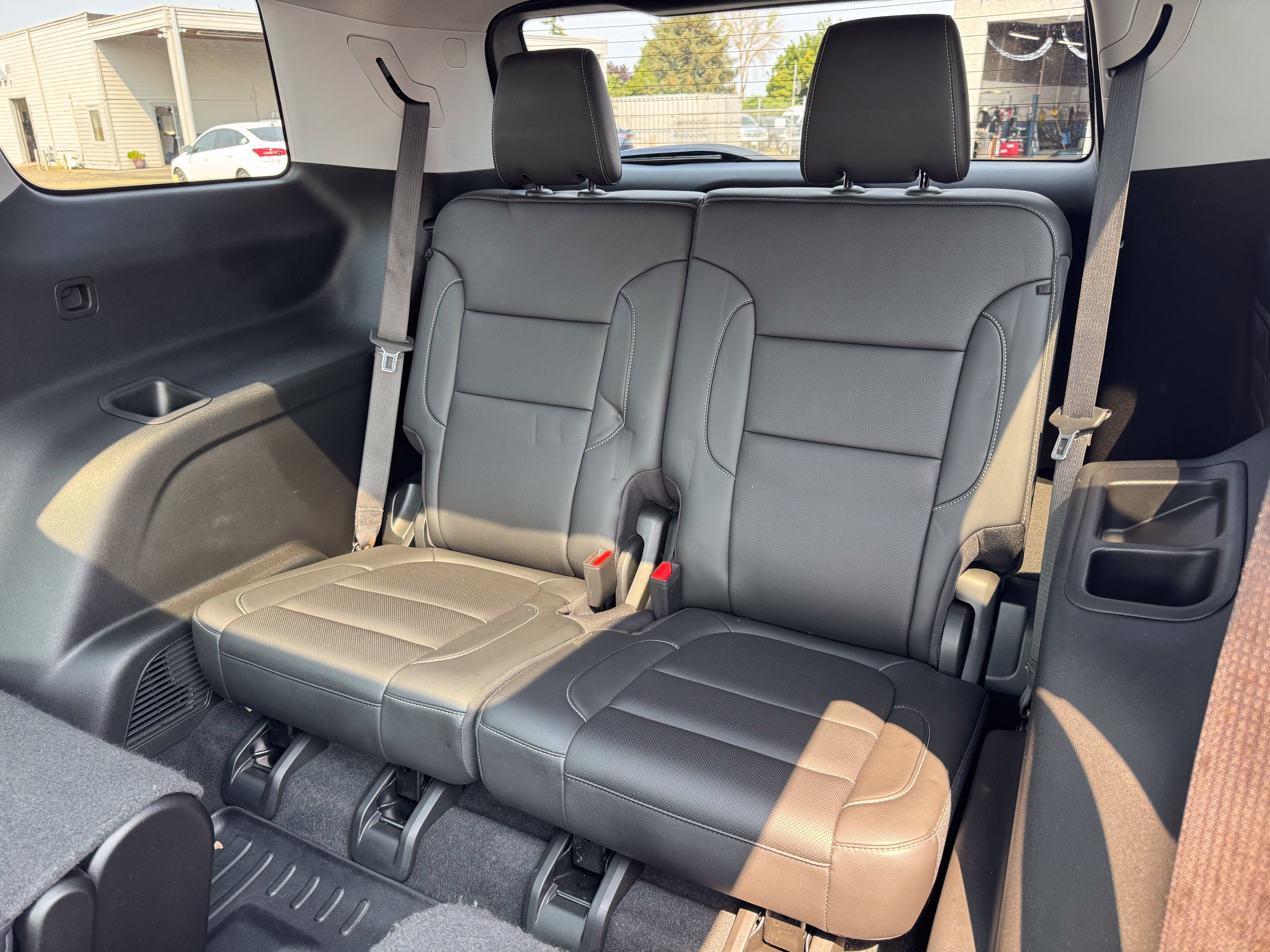 Used 2022 GMC Acadia SLT w/ Technology Package AWD/4WD image 33