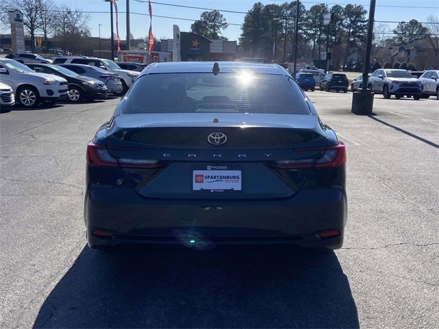 Used 2025 Toyota Camry XLE image 4