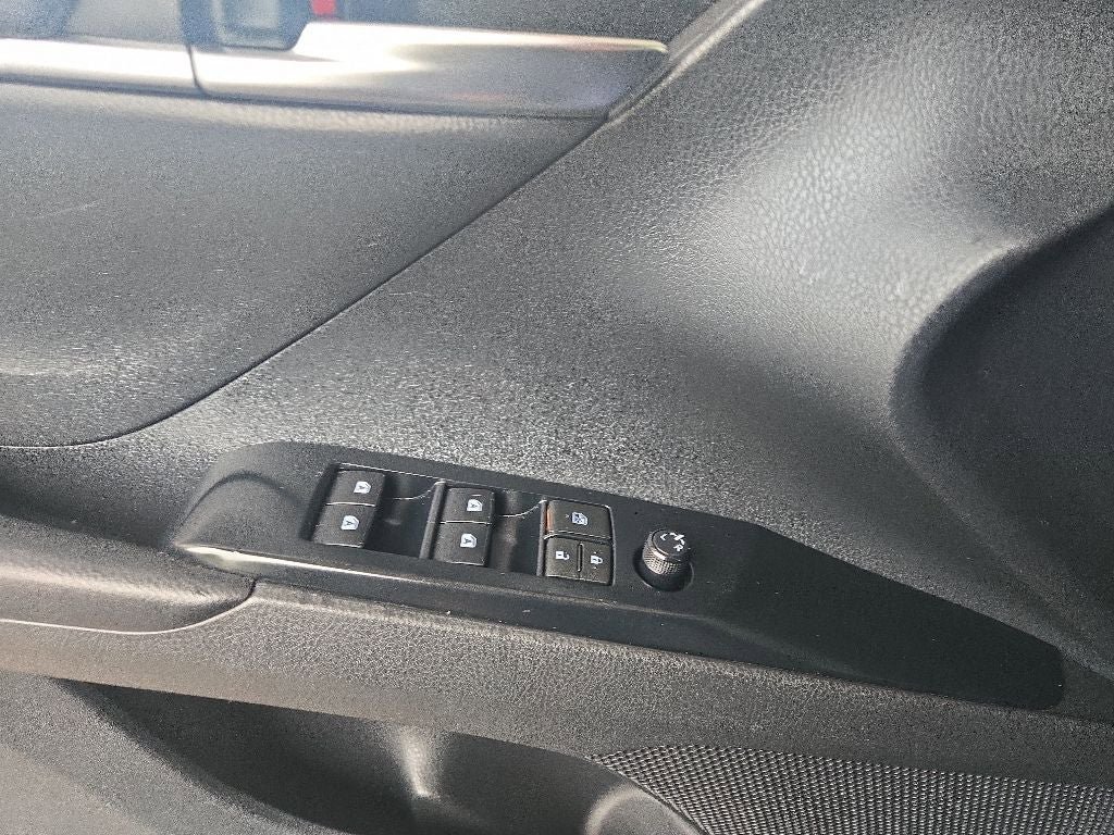 Used 2019 Toyota Camry SE FWD image 11