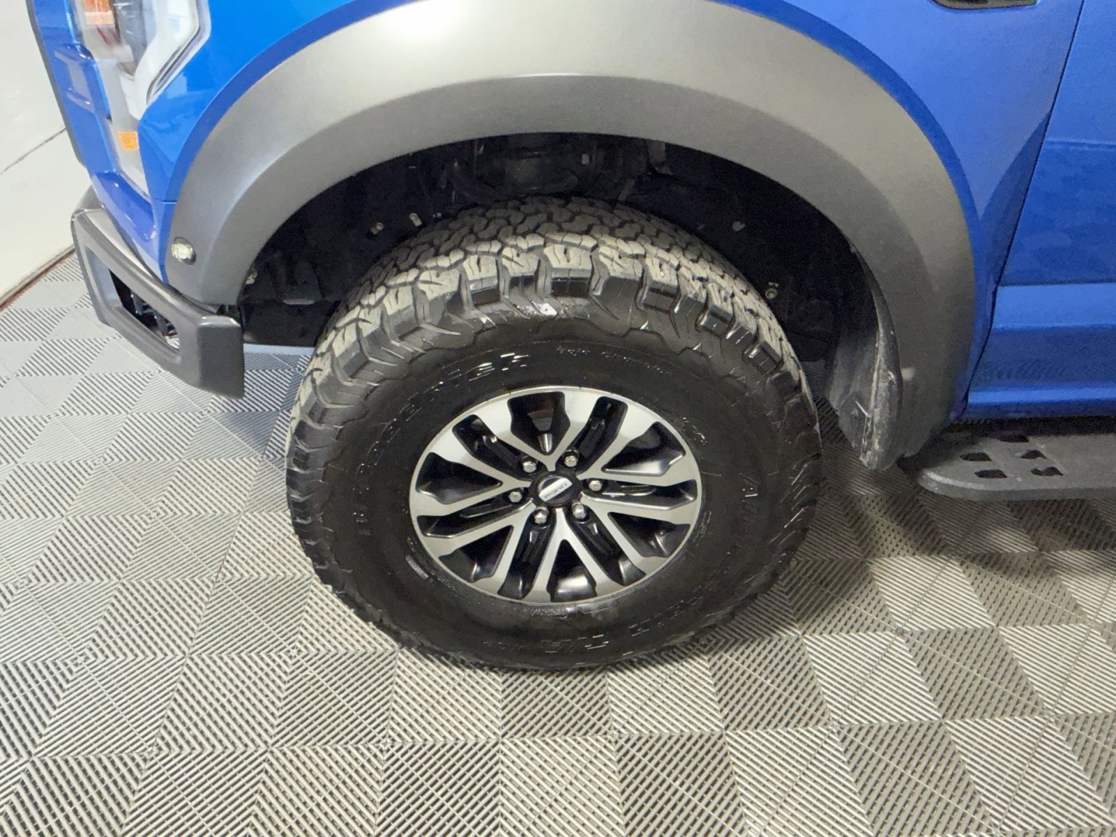 Used 2020 Ford F150 Raptor w/ Equipment Group 802A Luxury image 12