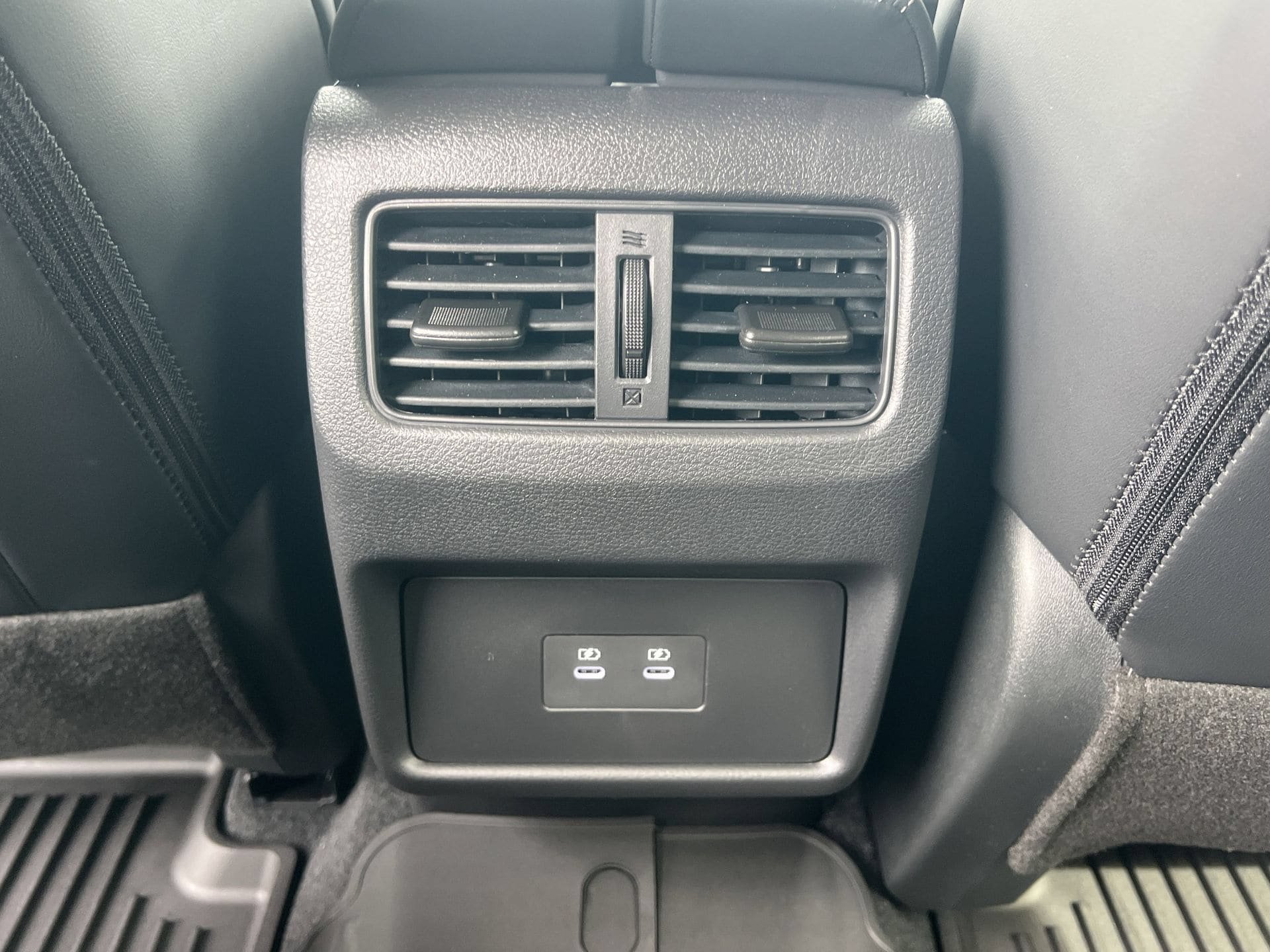 New 2026 Nissan Rogue Dark Armor FWD image 18