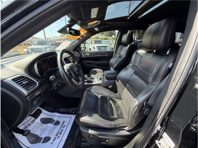 Used 2018 Jeep Grand Cherokee Trailhawk w/ Trailhawk Luxury Group image 18