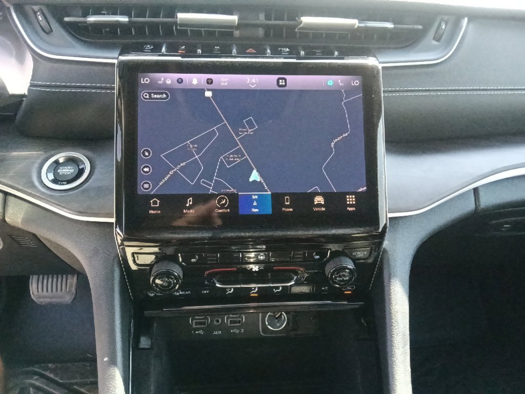 Used 2022 Jeep Grand Cherokee L Limited RWD image 21
