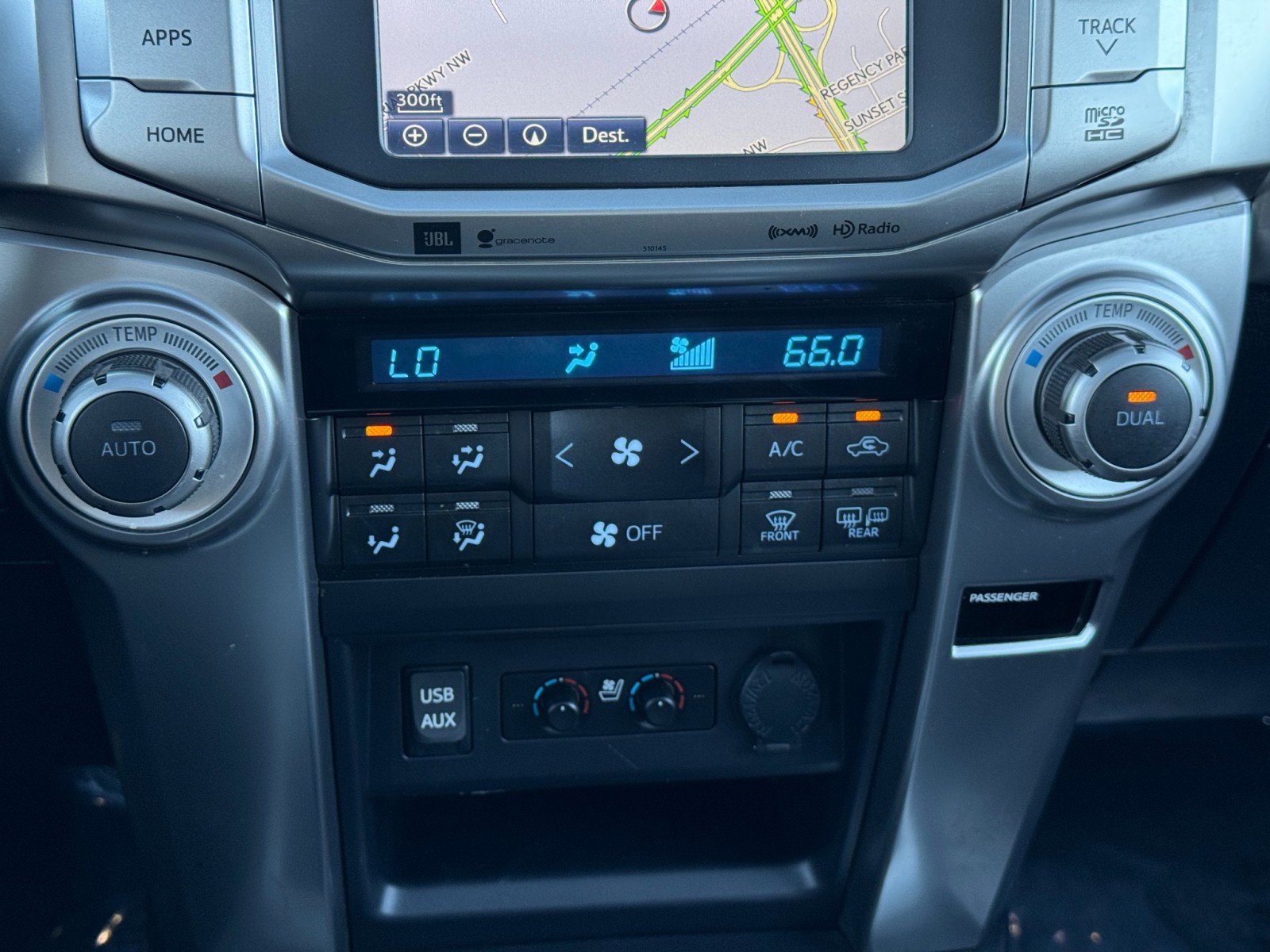 Used 2016 Toyota 4Runner Limited AWD/4WD image 27