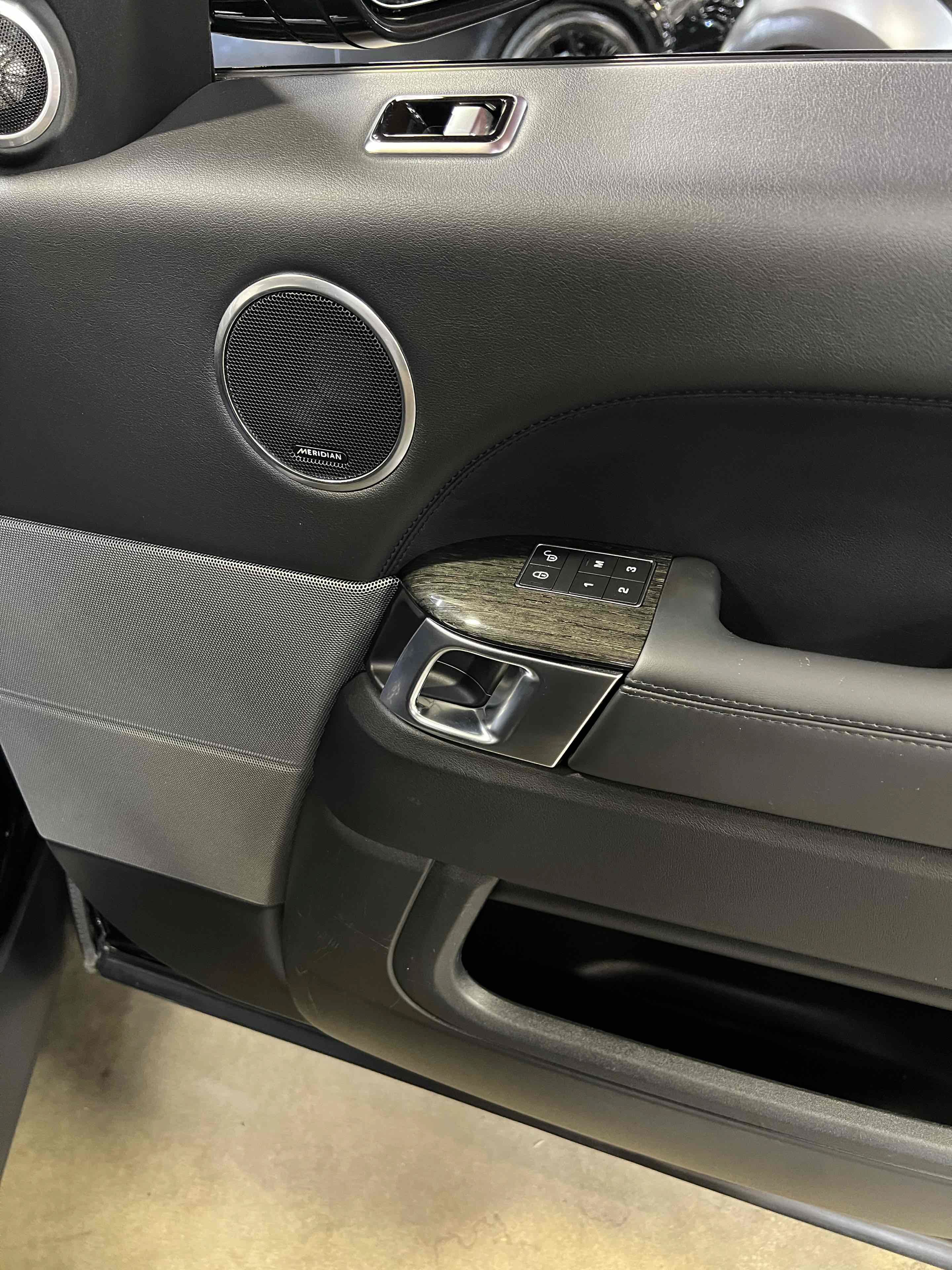 Used 2019 Land Rover Range Rover Sport HSE AWD/4WD image 68
