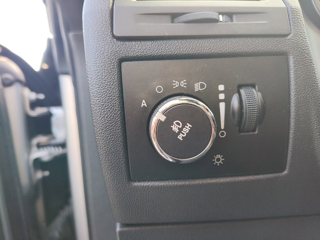 Used 2013 Dodge Challenger R/T w/ Blacktop Pkg image 16