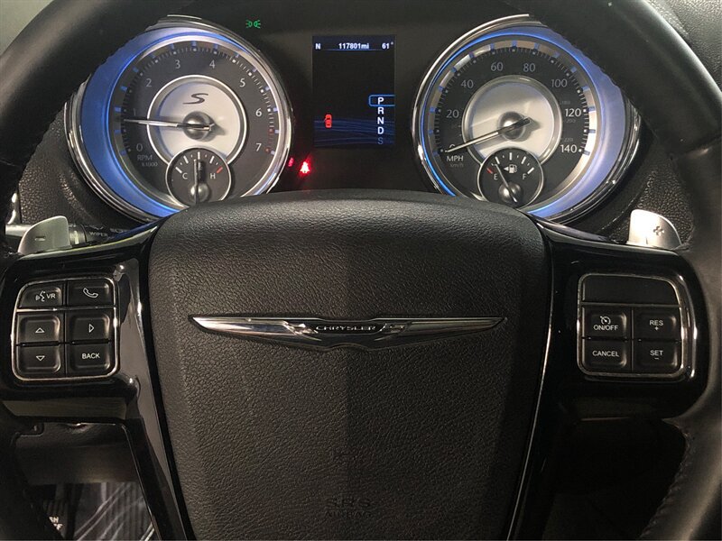 Used 2014 Chrysler 300 S AWD/4WD image 29