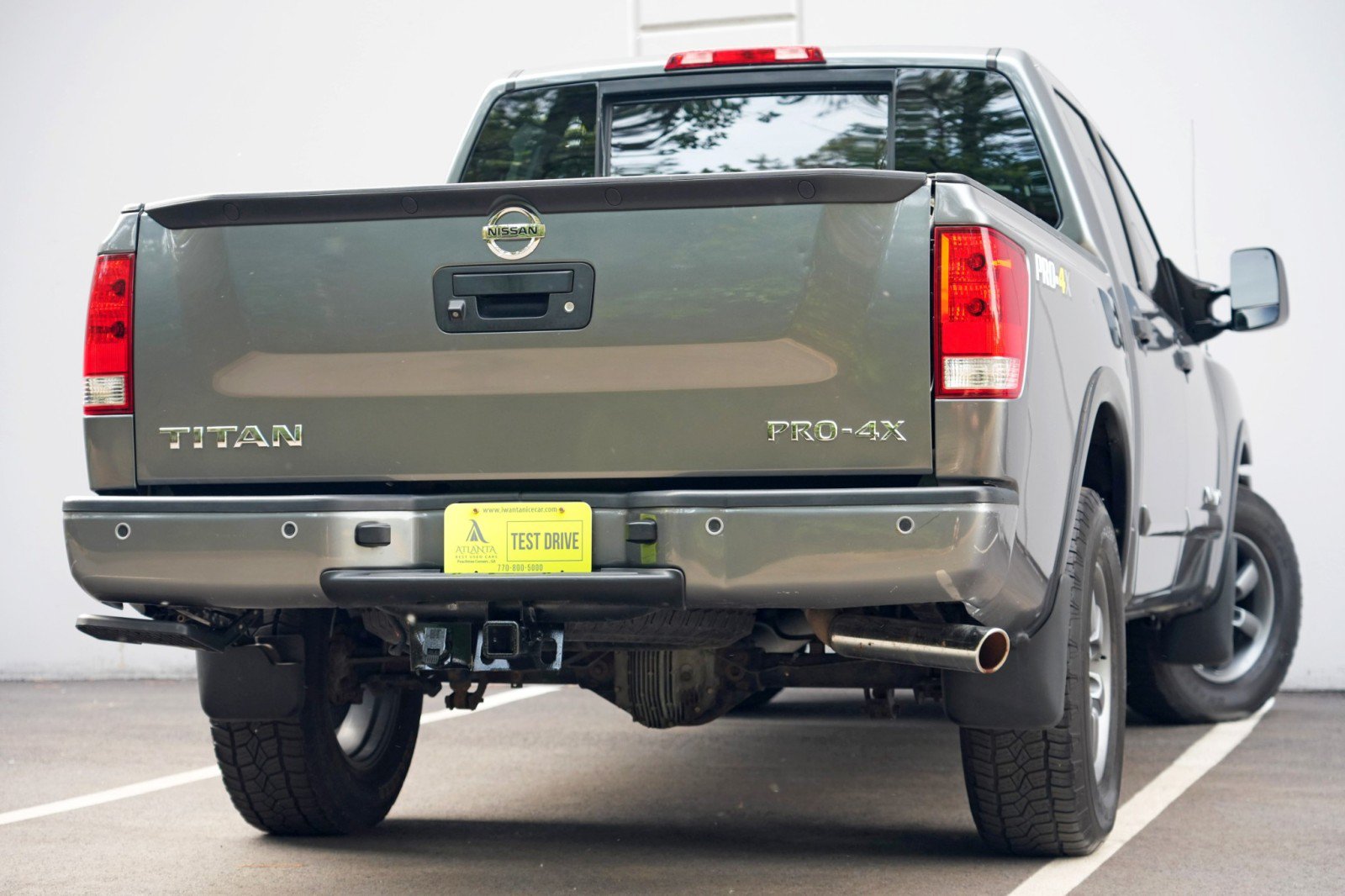 Used 2015 Nissan Titan PRO-4X AWD/4WD image 4
