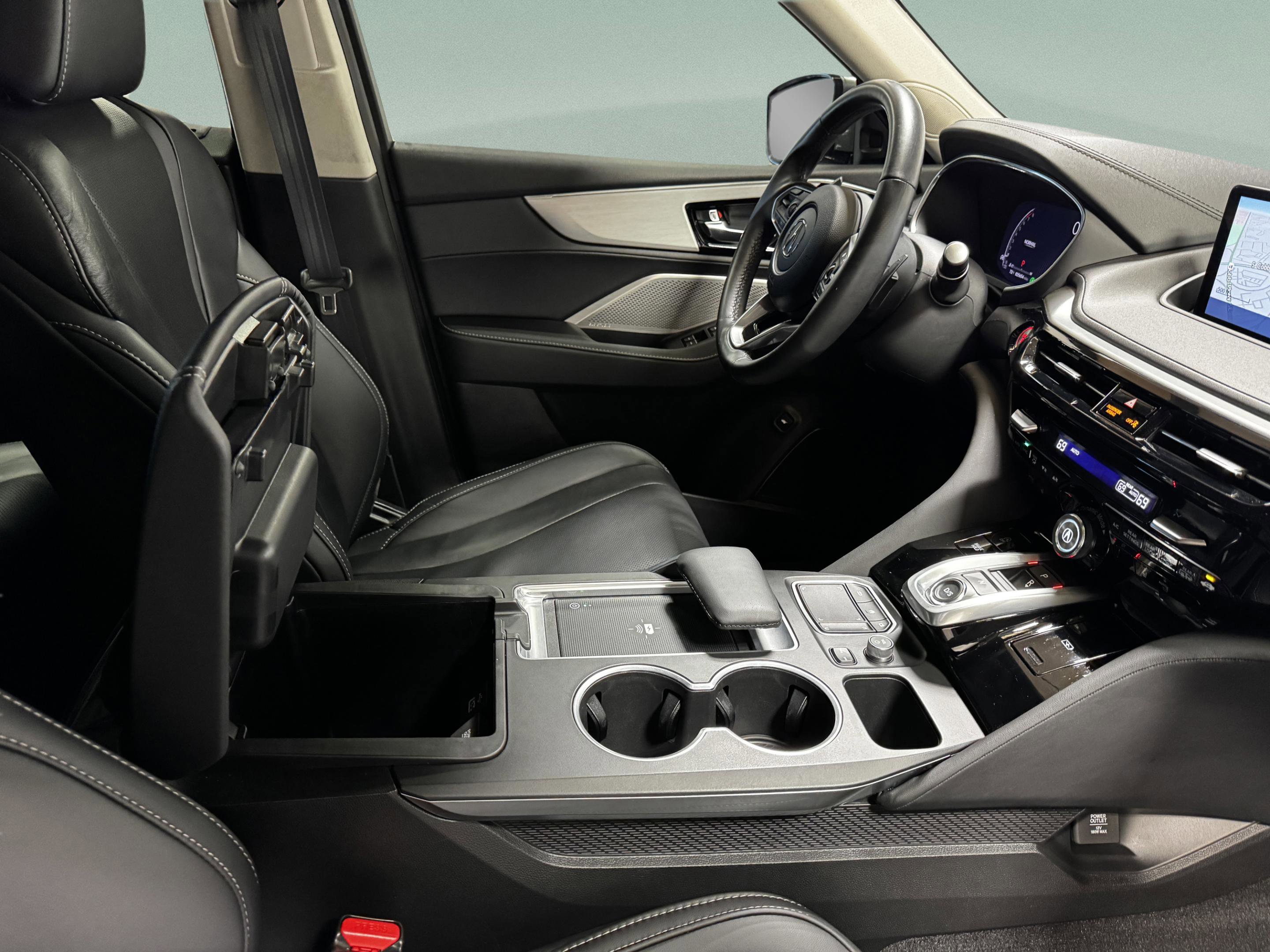Certified 2023 Acura MDX FWD w/ Technology Package image 29