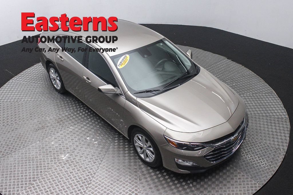 Used 2025 Chevrolet Malibu LT FWD image 3