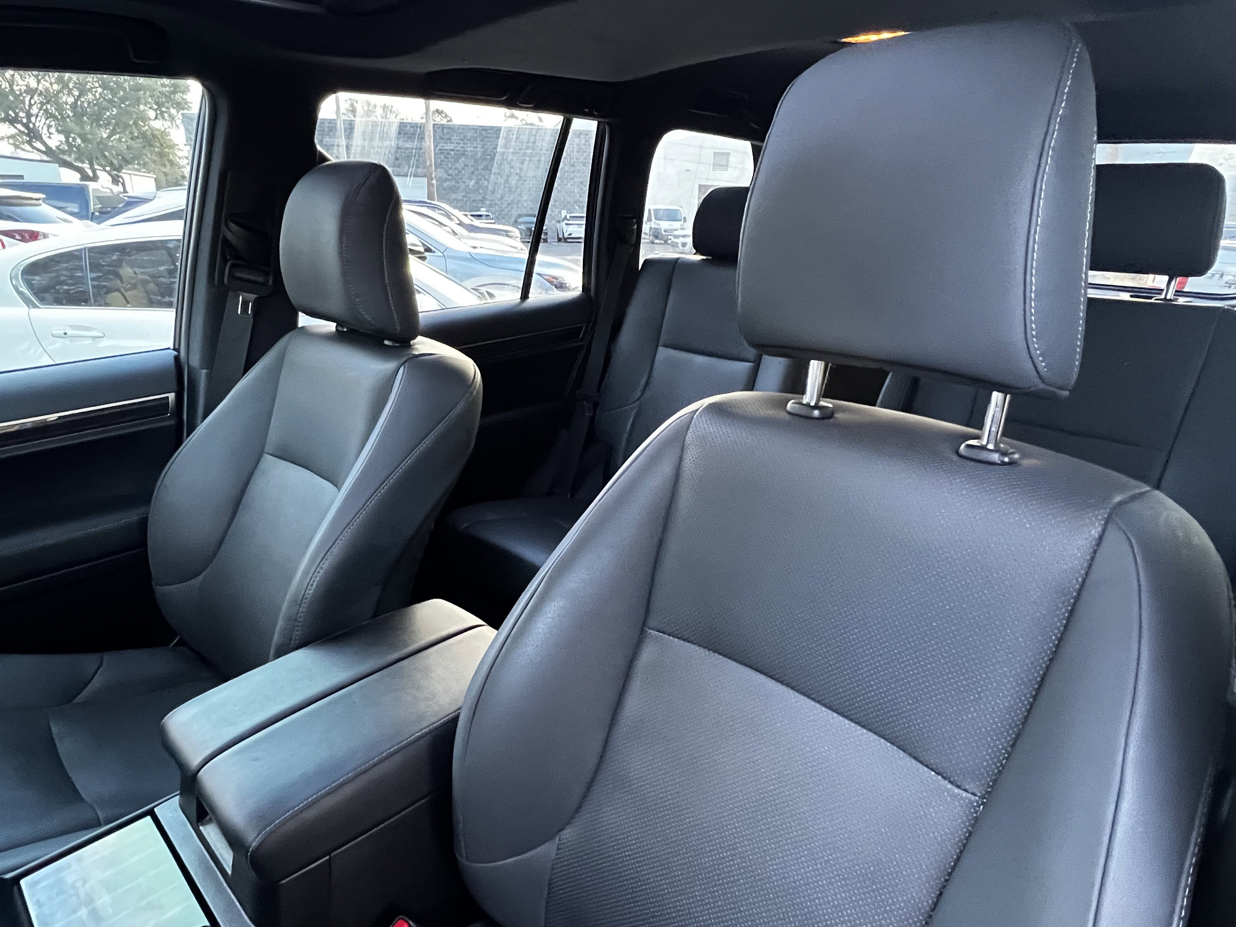 Used 2023 Lexus GX 460 Premium image 18