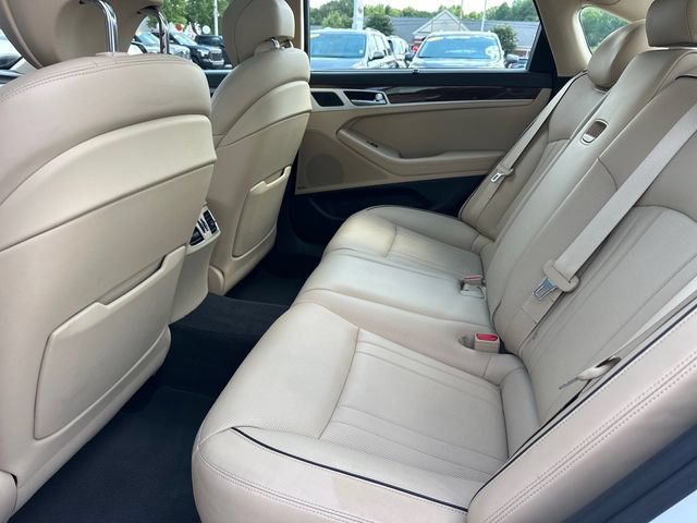 Used 2015 Hyundai Genesis 3.8 w/ Option Group 03 RWD image 13