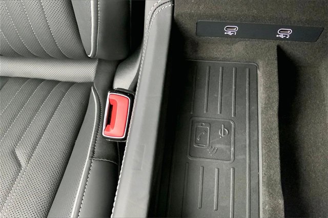 Certified 2025 Audi A6 3.0T Prestige image 33