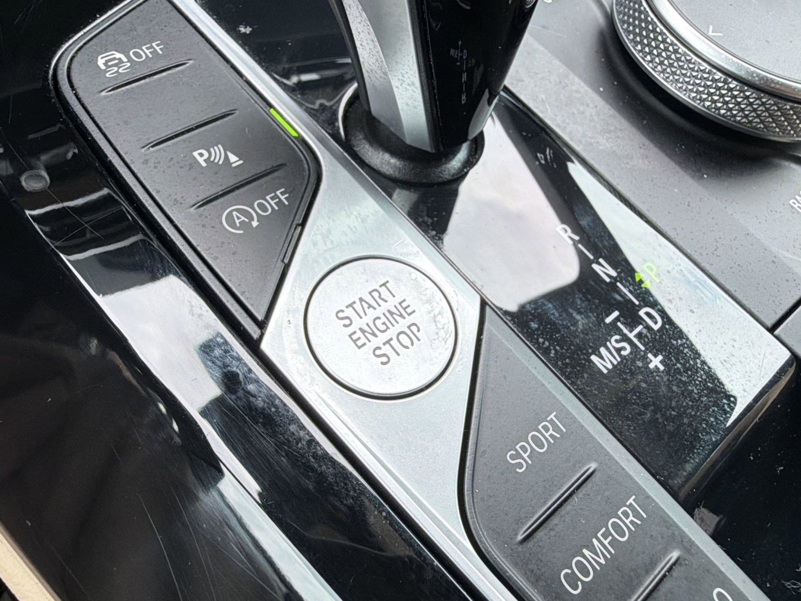 Certified 2025 BMW X4 xDrive30i AWD/4WD image 18