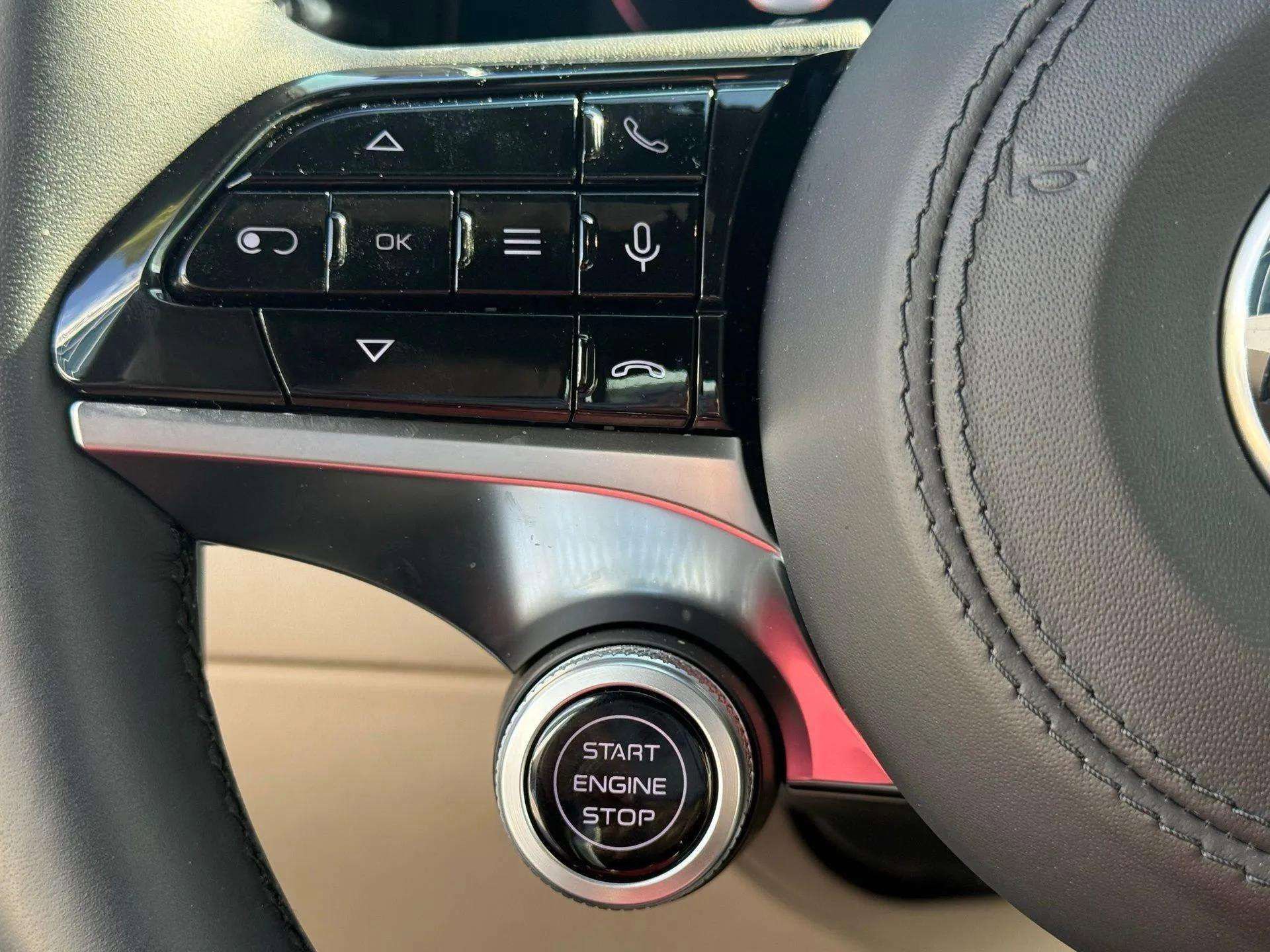 Certified 2025 Maserati GranTurismo Modena AWD/4WD image 32