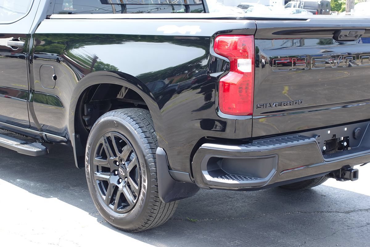 Used 2024 Chevrolet Silverado 1500 Custom AWD/4WD image 9