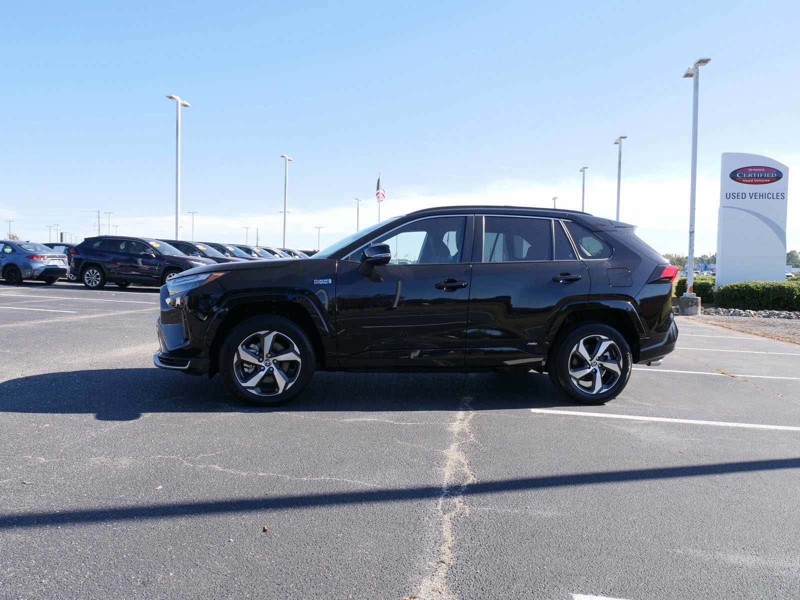 Used 2024 Toyota RAV4 SE image 5