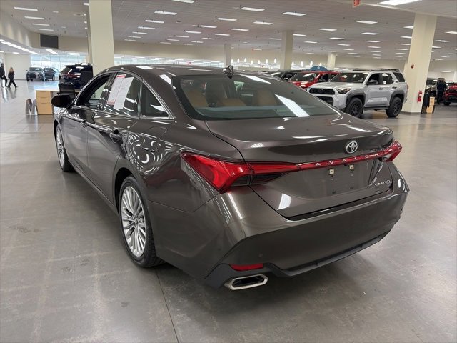 Certified 2019 Toyota Avalon Limited w/ Advanced Safety Package image 5