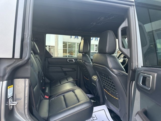 Used 2024 Ford Bronco Badlands image 4