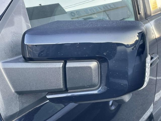 Used 2023 Ford F150 Lightning Lariat image 4