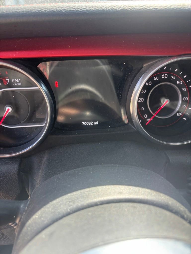 Used 2018 Jeep Wrangler Unlimited Rubicon w/ Dual Top Group AWD/4WD image 11