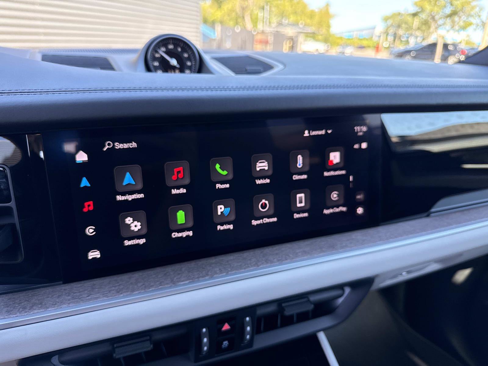 Certified 2025 Porsche Cayenne S image 25