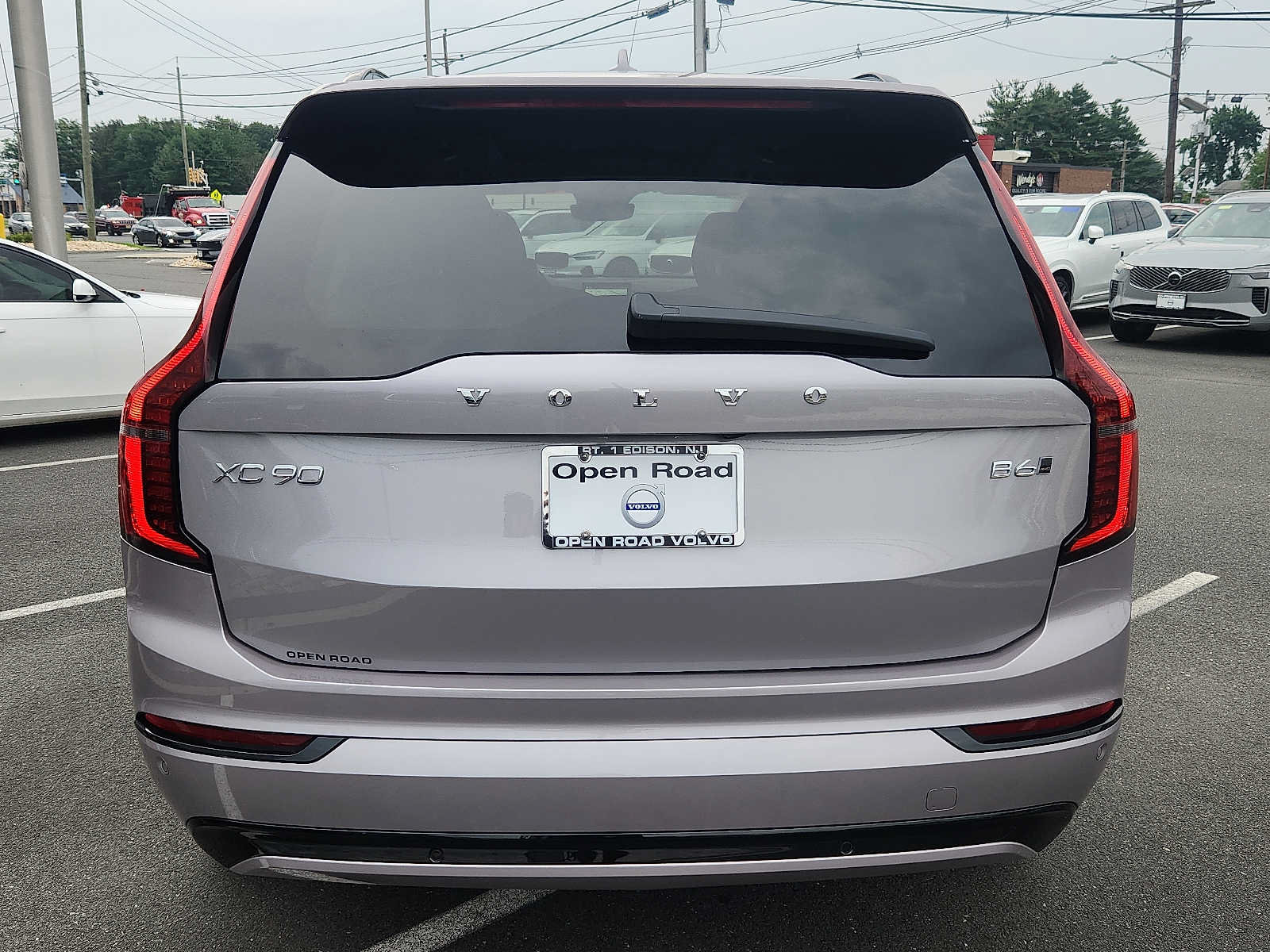 Used 2026 Volvo XC90 B6 Ultra w/ Protection Package Premier AWD/4WD image 5