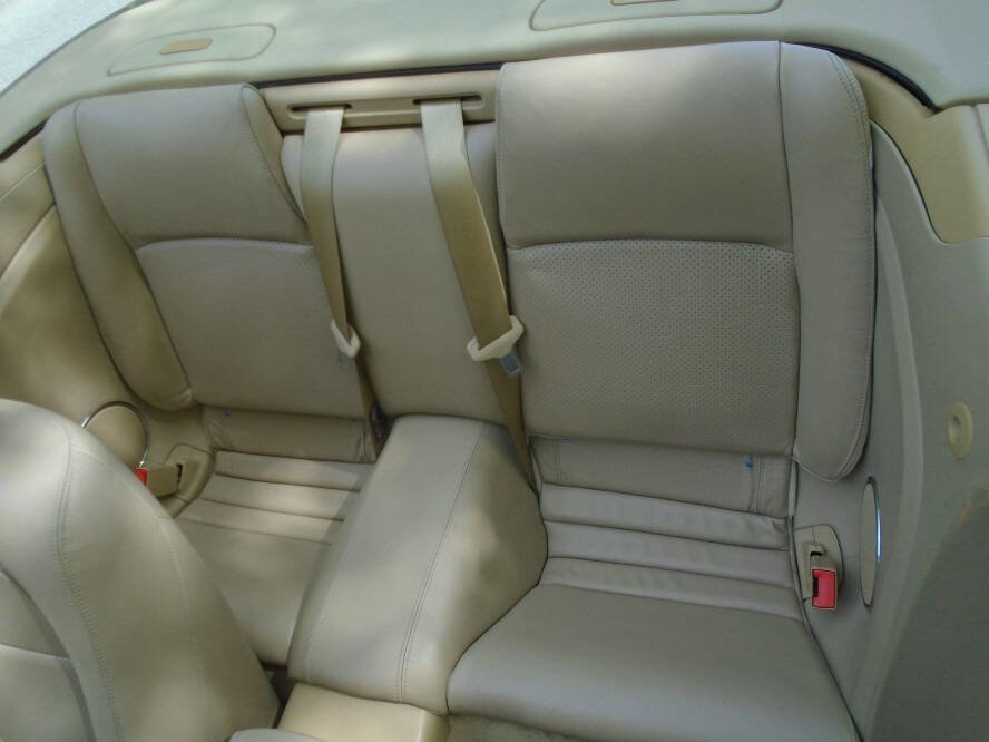 Used 2007 Jaguar XK Convertible image 11