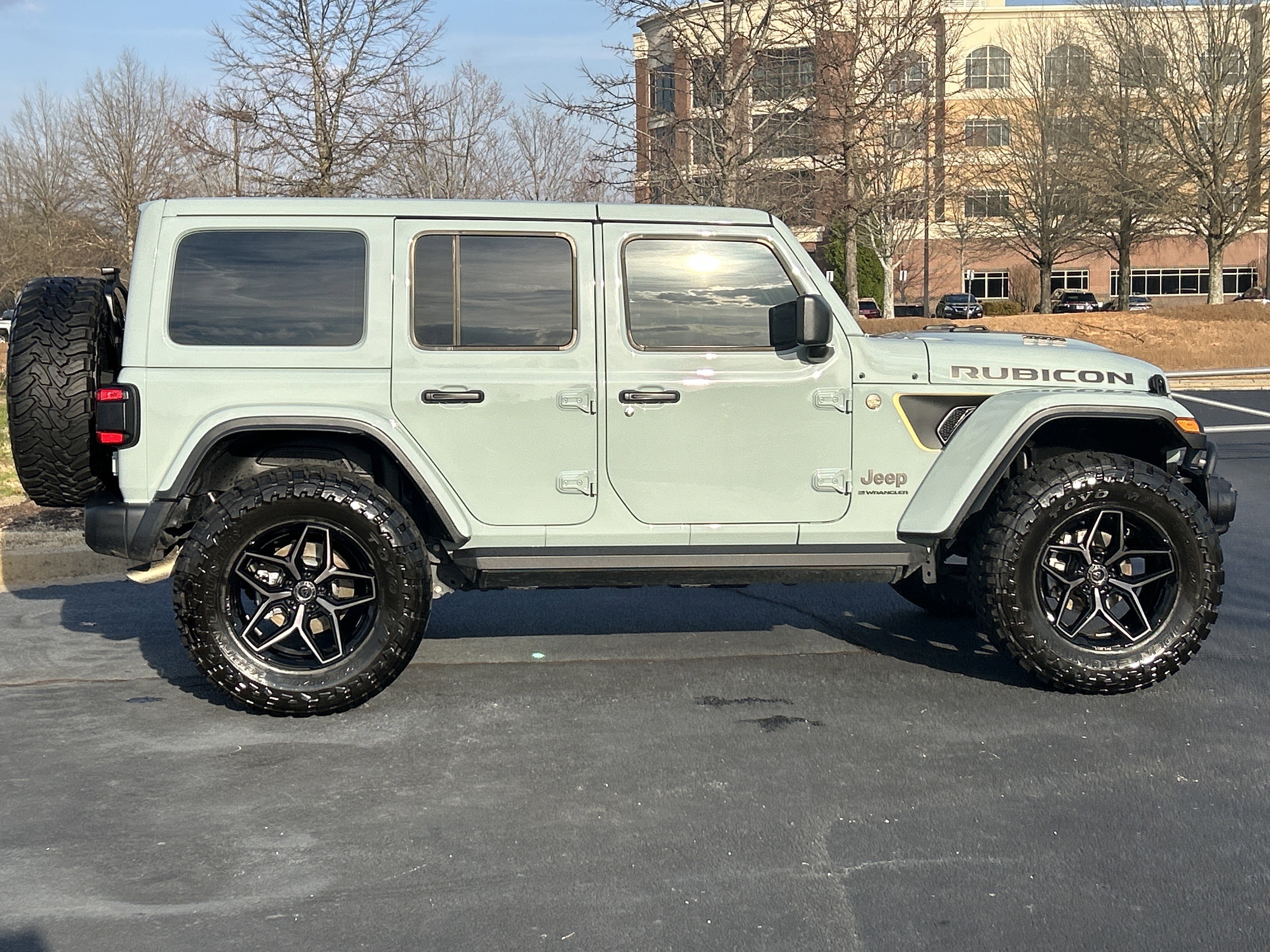 Used 2024 Jeep Wrangler Unlimited Rubicon 392 image 10