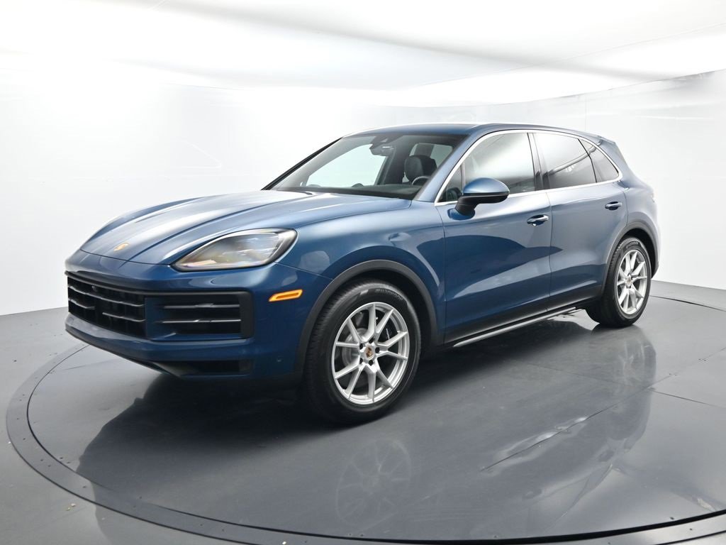 Used 2025 Porsche Cayenne S image 1