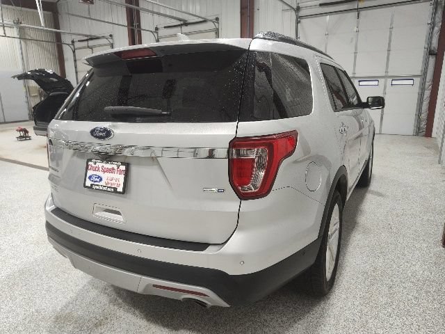 Used 2017 Ford Explorer Limited w/ Equipment Group 301A AWD/4WD image 6