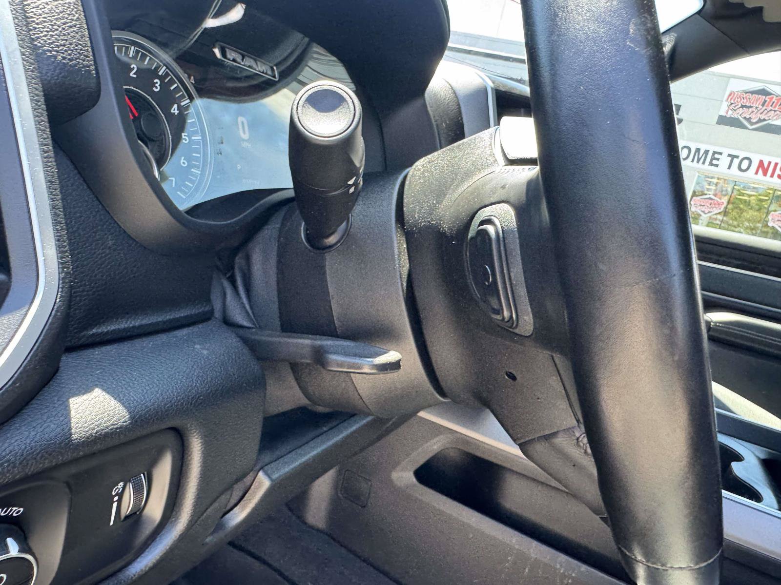 Used 2022 RAM 1500 Big Horn AWD/4WD image 32