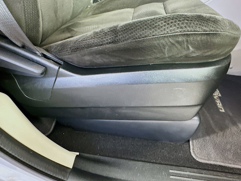 Used 2016 Dodge Grand Caravan SXT FWD image 21