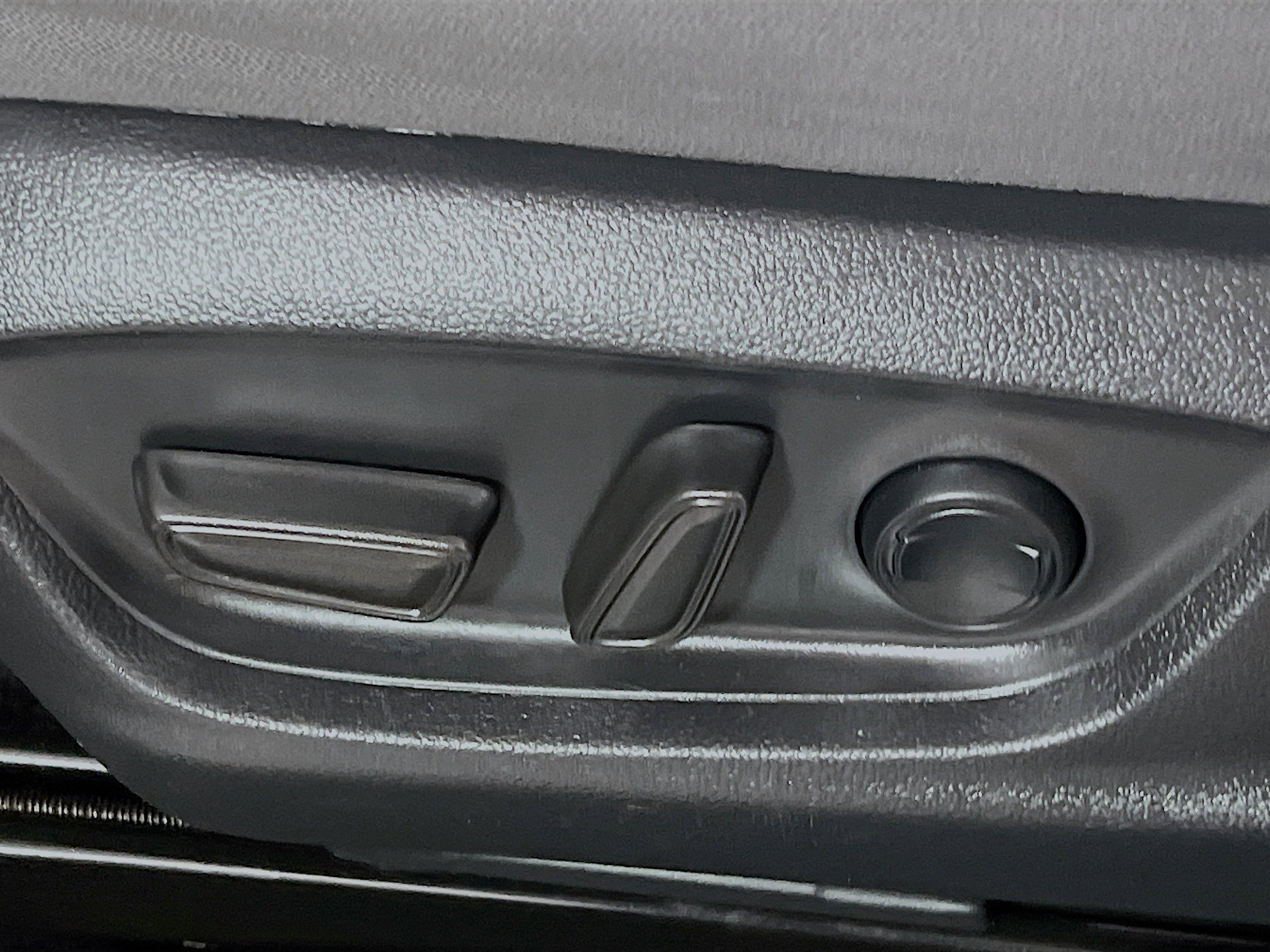 Used 2022 Toyota Camry LE FWD image 16