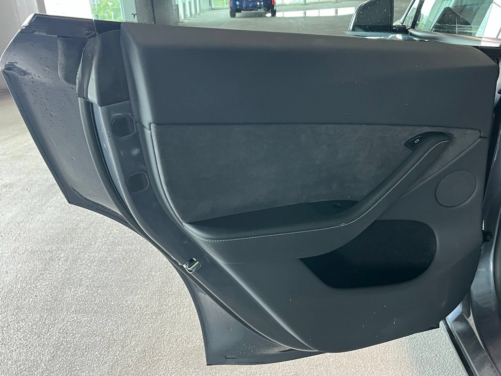 Used 2023 Tesla Model Y Long Range AWD/4WD image 33
