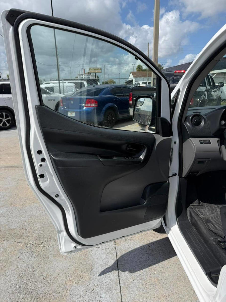 Used 2017 Nissan NV200 S w/ Cruise Control Package FWD image 7