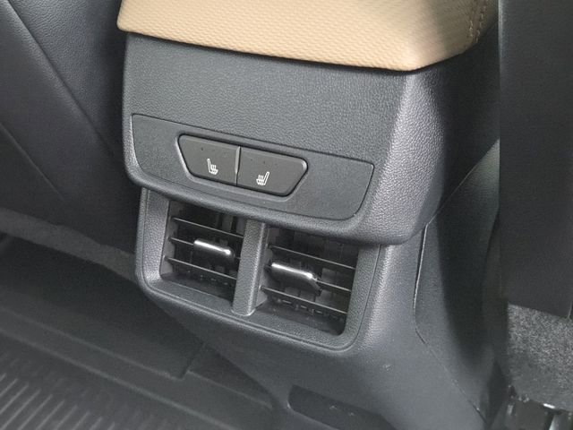 New 2026 Chevrolet Equinox ACTIV w/ Convenience Package III FWD image 7