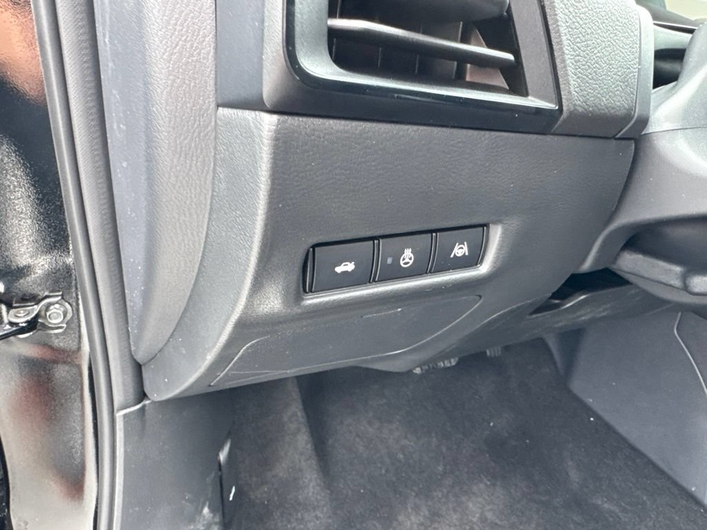 New 2026 Nissan Sentra SR w/ SR Premium Package FWD image 11