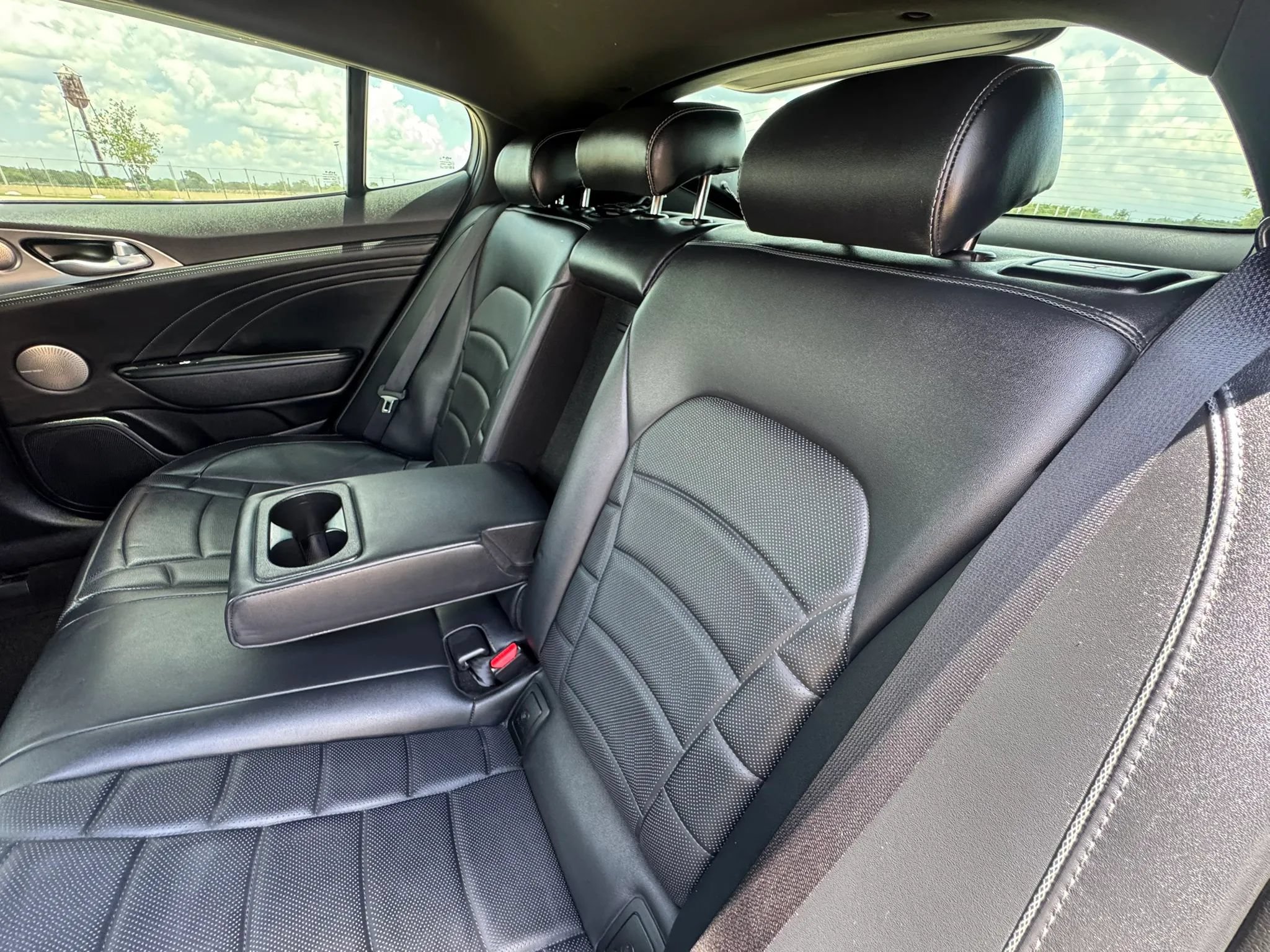Used 2023 Kia Stinger GT2 RWD image 30