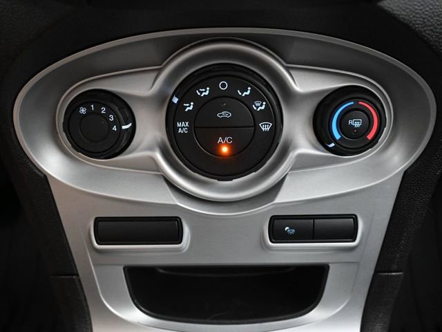 Used 2017 Ford Fiesta SE FWD image 20