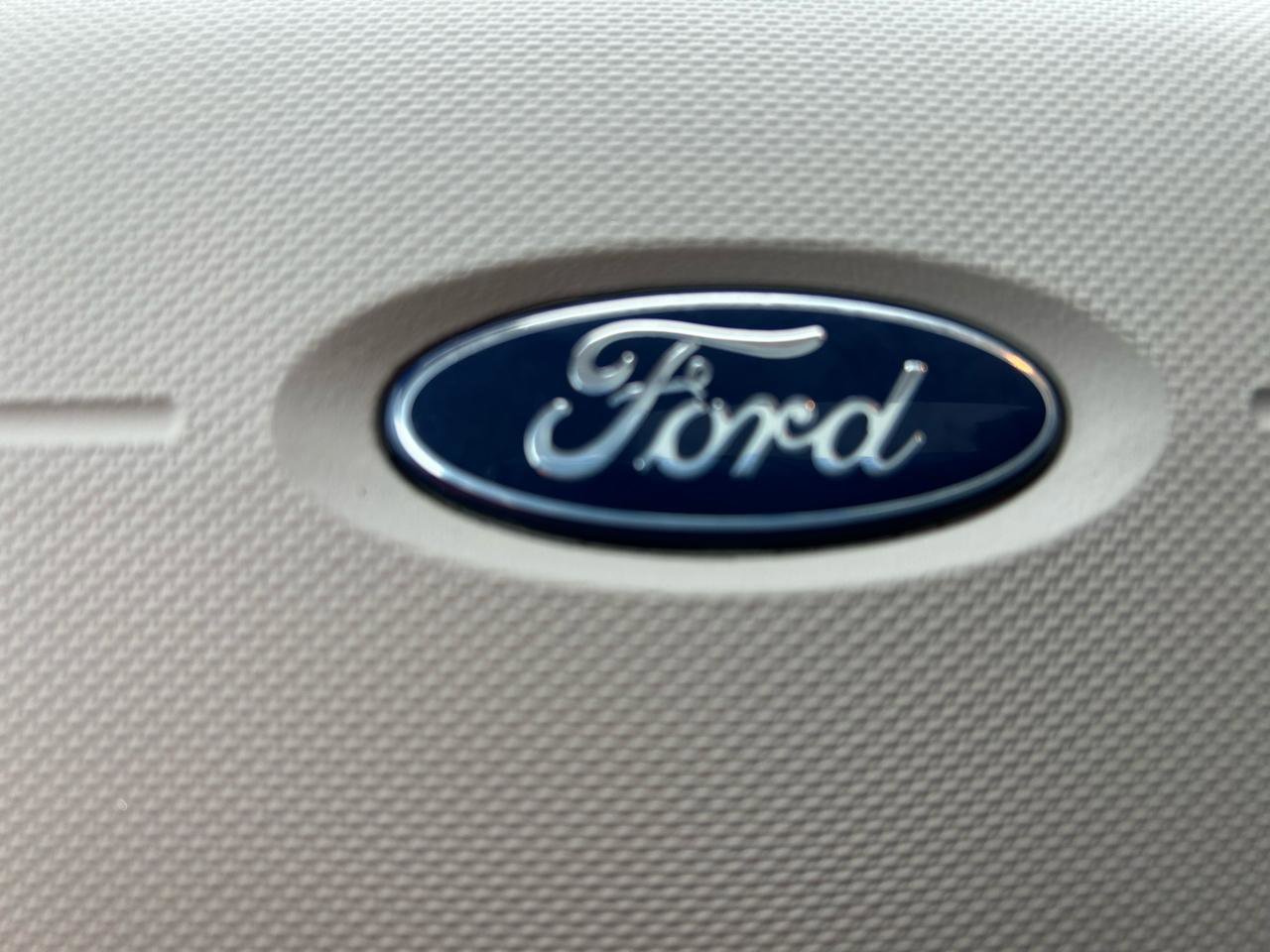 Used 2009 Ford Edge SEL FWD image 21
