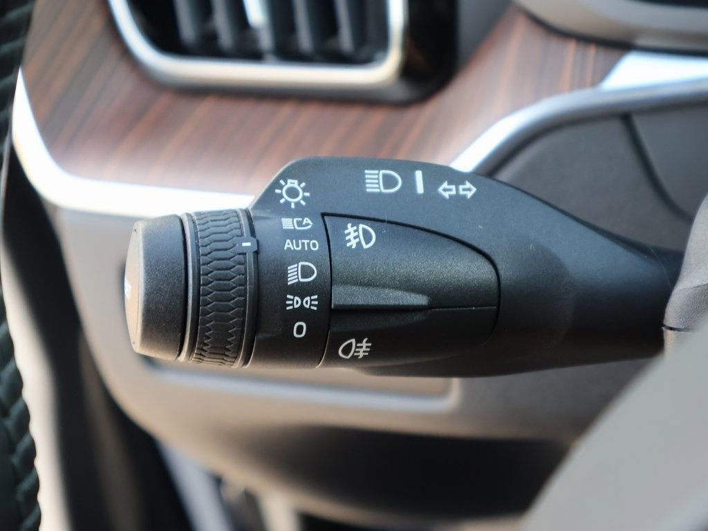 Used 2021 Volvo XC60 T5 Inscription w/ Advanced Package image 35