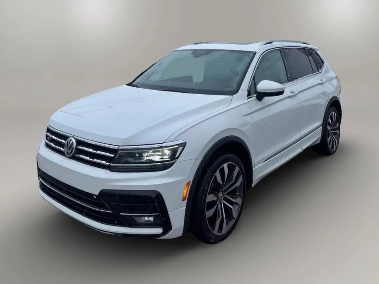 Used 2020 Volkswagen Tiguan SEL Premium R-Line w/ 3rd Row Seat Package AWD/4WD image 3