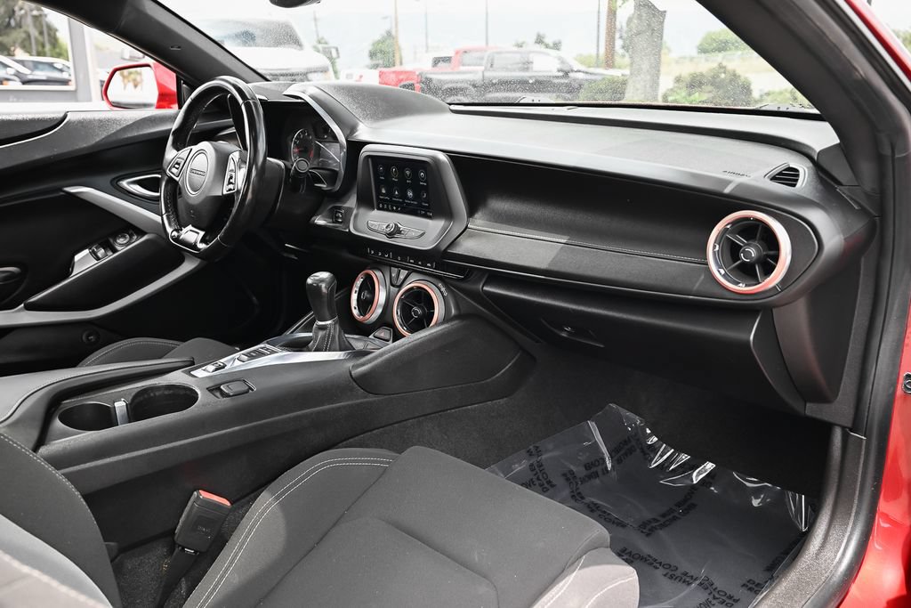 Used 2021 Chevrolet Camaro LT RWD image 34