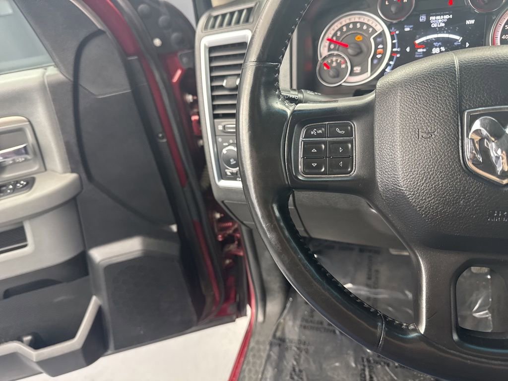 Used 2019 RAM 1500 Classic SLT w/ SLT Plus D￩cor Group AWD/4WD image 25