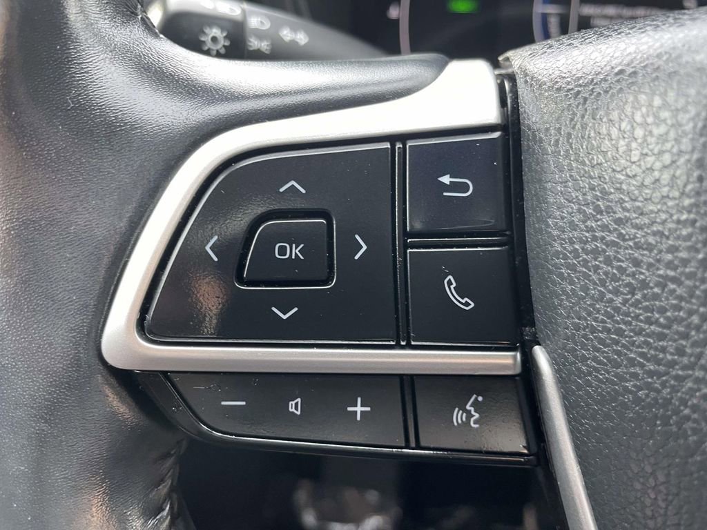 Used 2024 Toyota Grand Highlander XLE image 31
