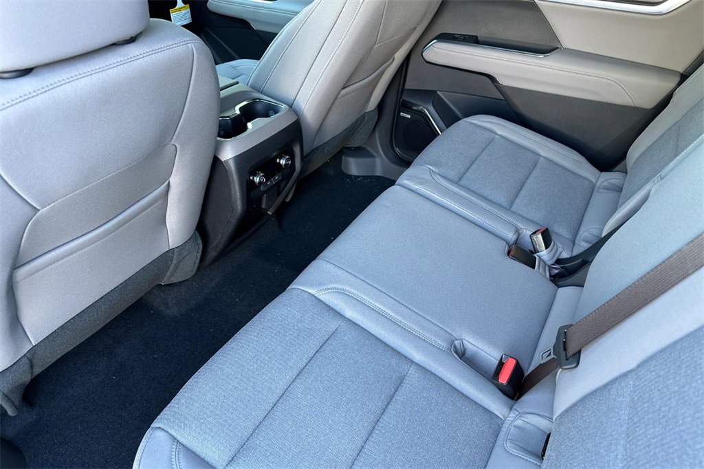 New 2025 GMC Acadia Elevation image 10