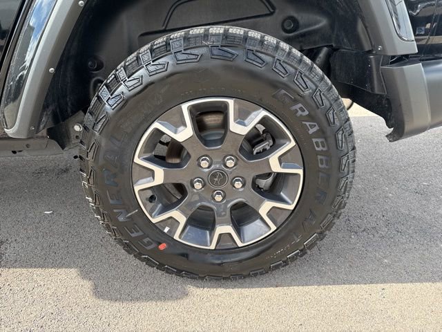 Used 2024 Jeep Wrangler Sahara w/ Technology Group image 15