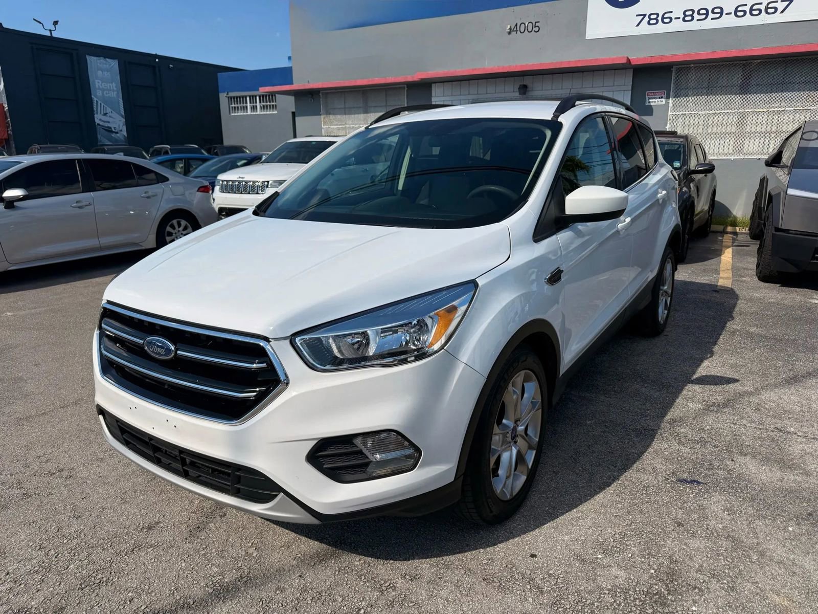 Used 2018 Ford Escape SE image 29